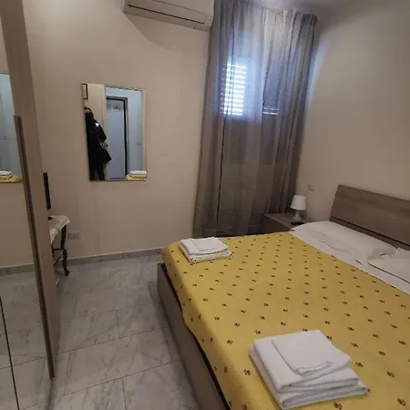 House 2018 * Ρώμη